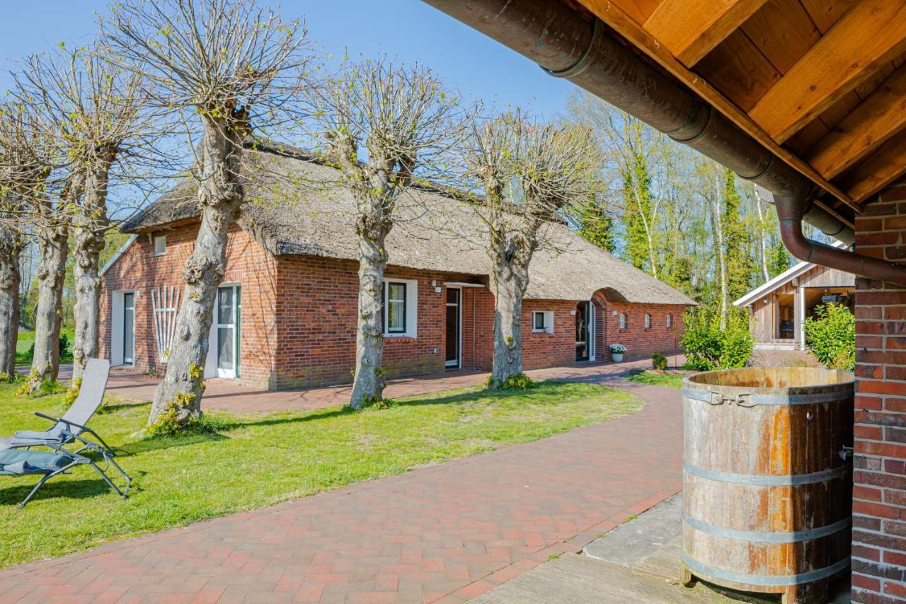 Reetdach Ostfriesenhaus Villa Südbrookmerland Екстериор снимка