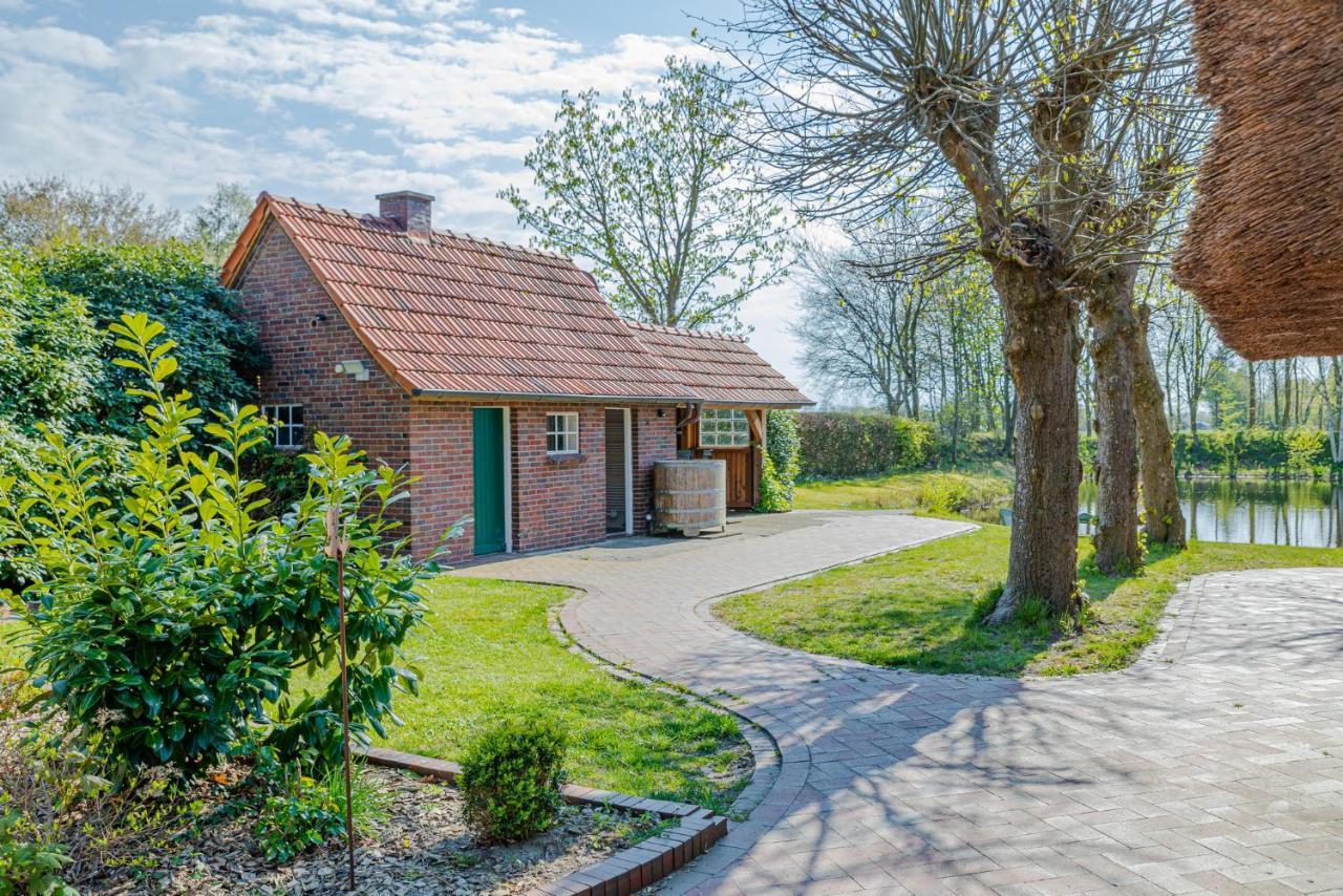 Reetdach Ostfriesenhaus Villa Südbrookmerland Екстериор снимка
